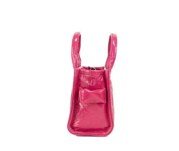 Marc Jacobs The Shiny Crinkle Micro Tote 마젠타 가죽 크로스바디 백 핸드백