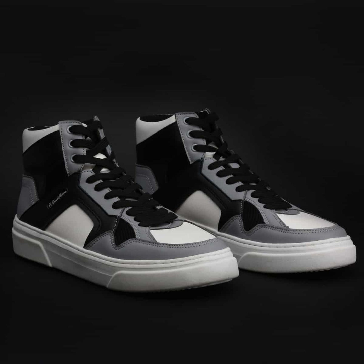 Duca di Morrone 스니커즈