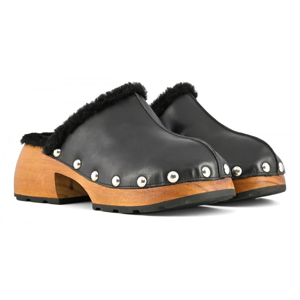 Coral Blue Black Leather Pump